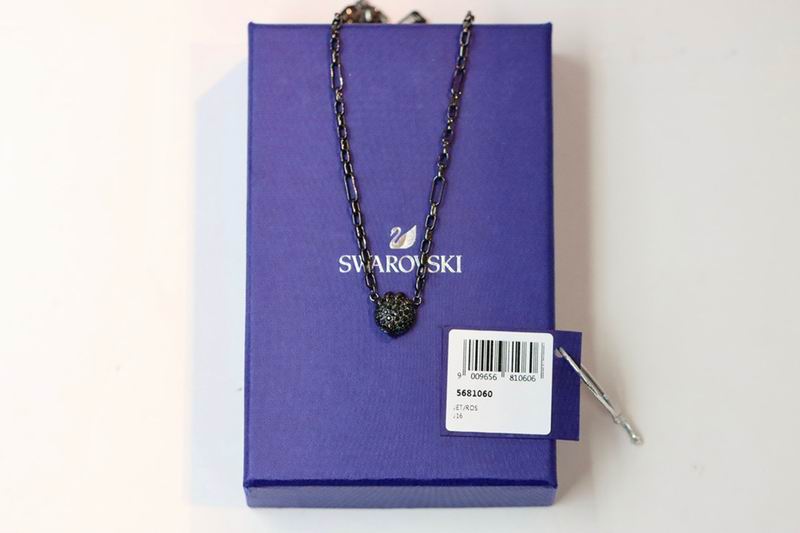 Swarovski Necklace 01lyr41